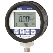 Compact digital pressure gauge with high accuracy